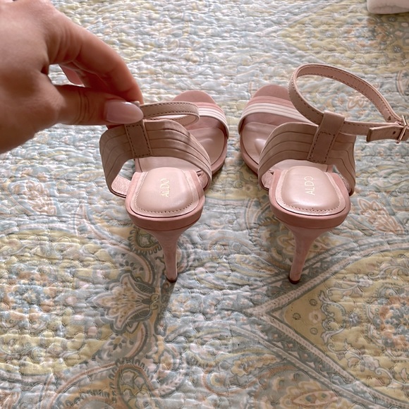 Aldo genuine suede pink & cream color open toe dress sandals - Picture 4 of 6